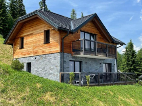 Tomtegl-Bergchalet-No-9-mit-Privatsauna-Infinitypool-Kamin-Fitnessraum-1500m-Seehoehe